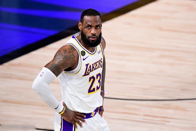 杨瀚森14+15青岛惜败首钢 范子铭14分雷蒙16分