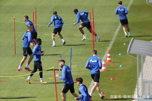 杨瀚森22+11青岛胜辽宁 王哲林13分上海胜江苏