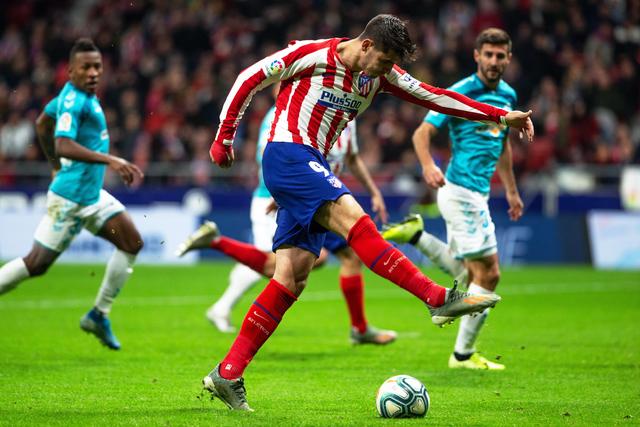 约基奇37+9+8掘金力克活塞 76人险胜爵士3连胜